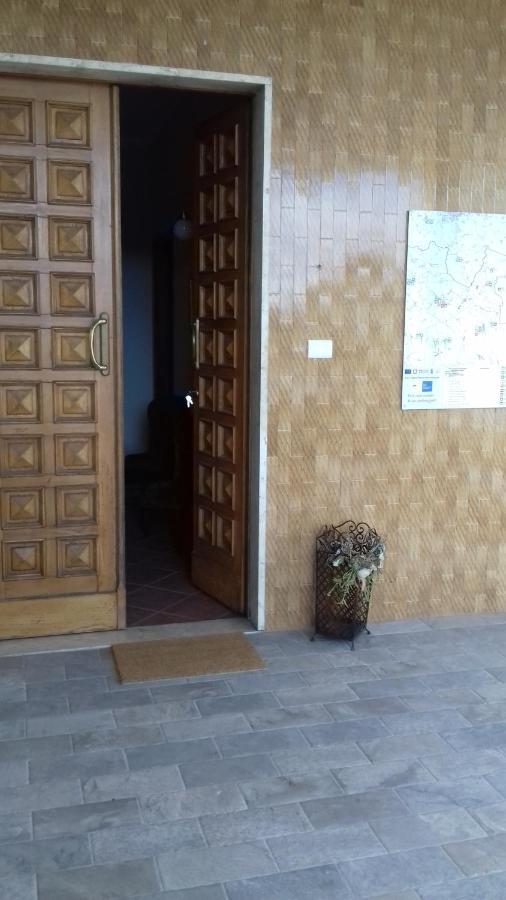 Locanda Cavallo Bianco - Affittacamere Robella Exterior foto